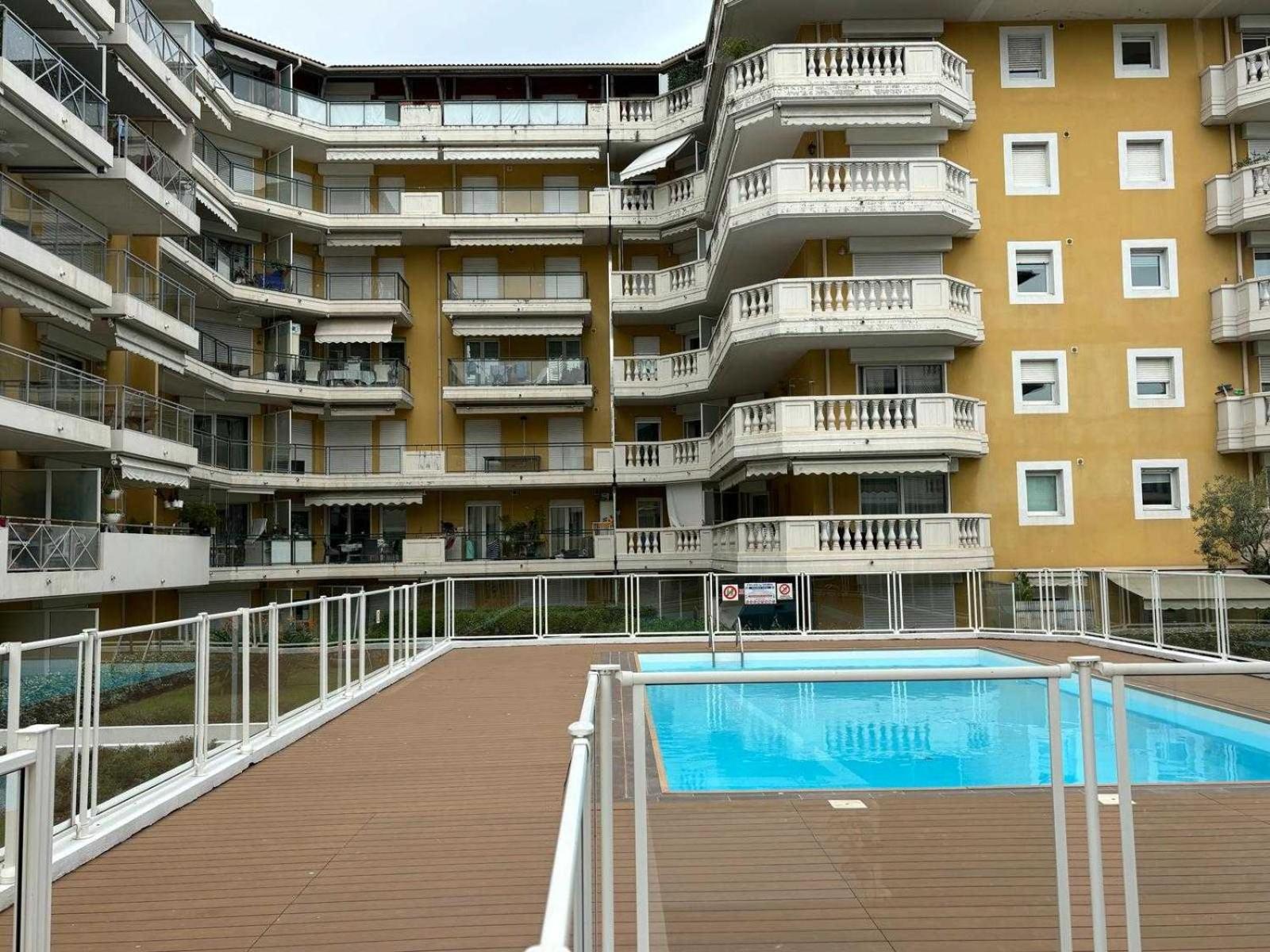 Charming With Pool & Balcony -heart Of Nizza